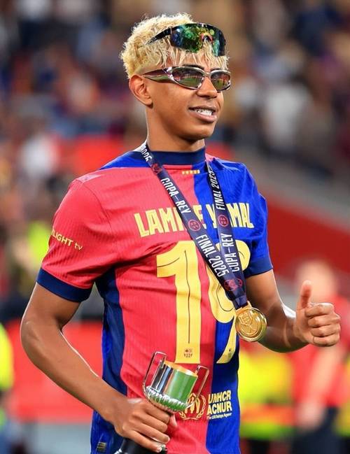 2025LPL夏季赛季后赛战队海报一览：场场皆关键，无畏竞巅峰！