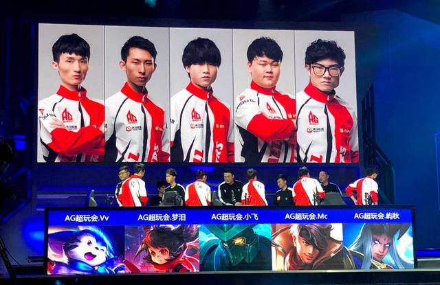 Tarzan赵信的突破野心穿透了 Top Esports 。兄弟的操作难以匹敌， Anyone's Legend 率先拿到赛点